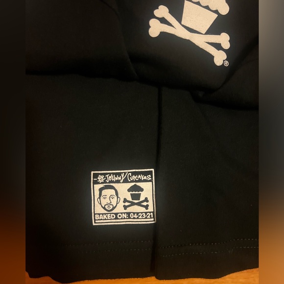 Johnny Cupcakes Lord Raiden Size Large 100% Cotton T-Shirt!! Black - Picture 5 of 5